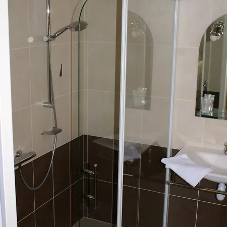 Du Perigord Vert-logis Hotel