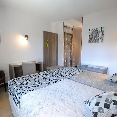 Du Perigord Vert-logis Hotel 2*