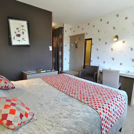 Logis Du Perigord 2*