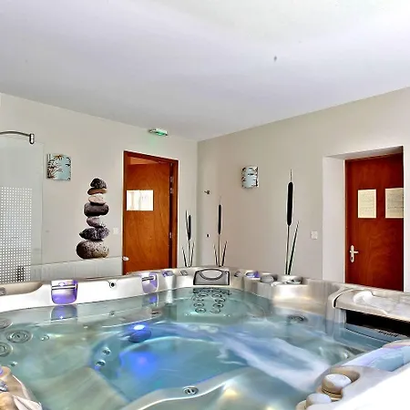 Logis Du Perigord Hotel 2*