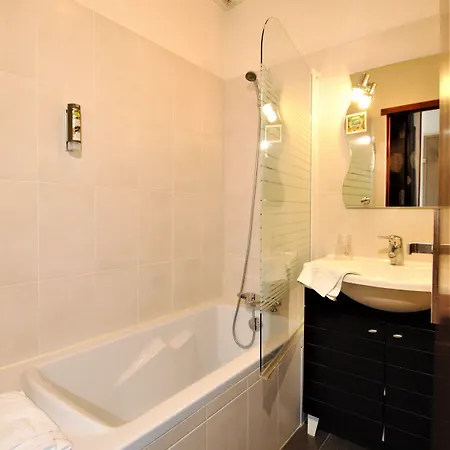 Hotel Du Perigord Vert-logis Brantôme