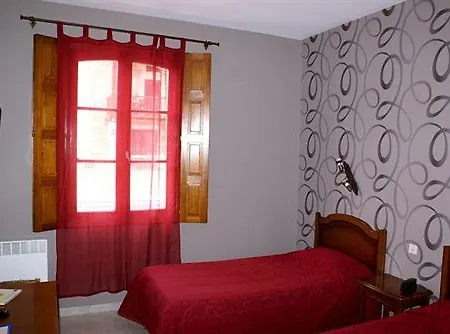 فندق Du Perigord Vert-logis 2*