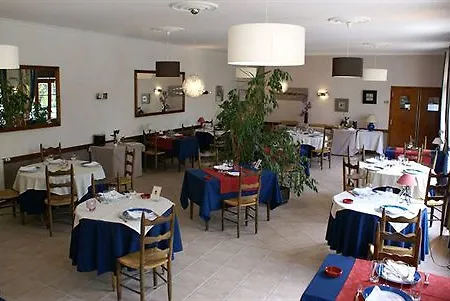 فندق Du Perigord Vert-logis 2*