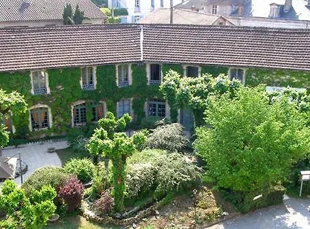 Du Perigord Vert-logis فندق Brantôme