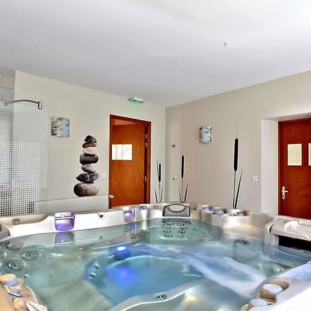 Hotel Logis Du Perigord Brantôme