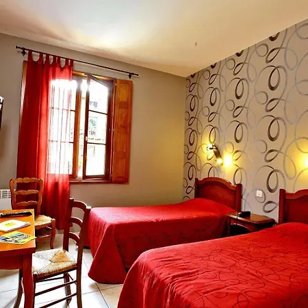 Logis Du Perigord 2*