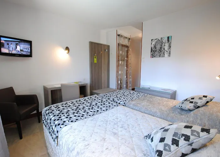 Logis Du Perigord Hotel 2*