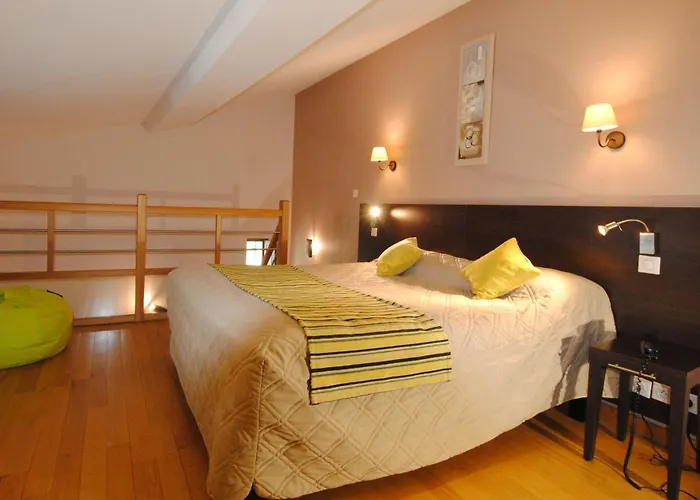 Hotel Logis Du Perigord 2*