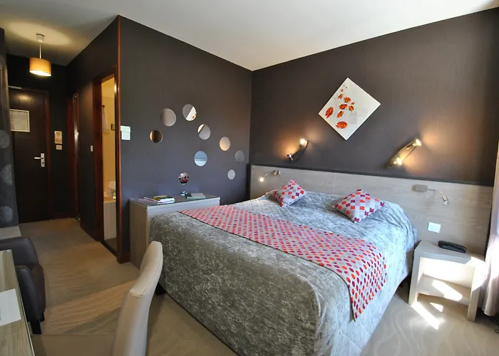 Hotel Logis Du Perigord